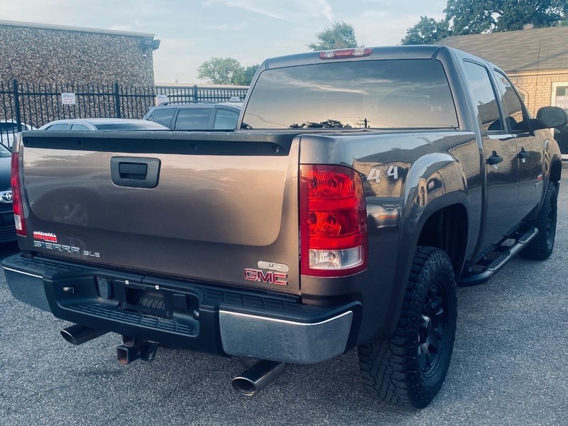 GMC Sierra 1500 Vehicle Full-screen Gallery Image 06