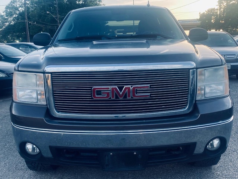 GMC Sierra 1500 Vehicle Full-screen Gallery Image 09
