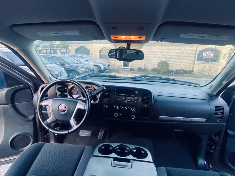 GMC Sierra 1500 Vehicle Full-screen Gallery Image 21