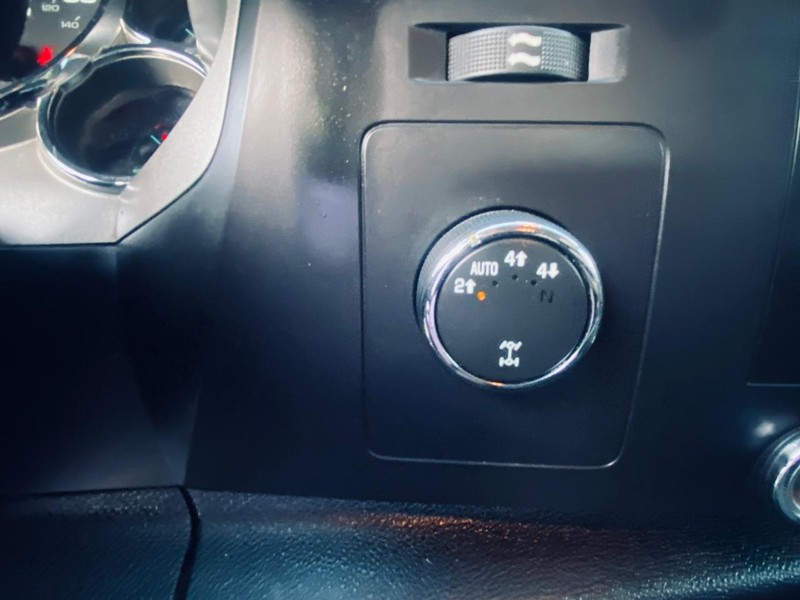 GMC Sierra 1500 Vehicle Full-screen Gallery Image 25