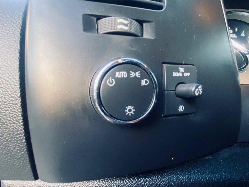 GMC Sierra 1500 Vehicle Full-screen Gallery Image 26