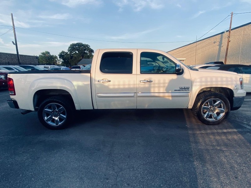 GMC Sierra 1500 Vehicle Full-screen Gallery Image 07