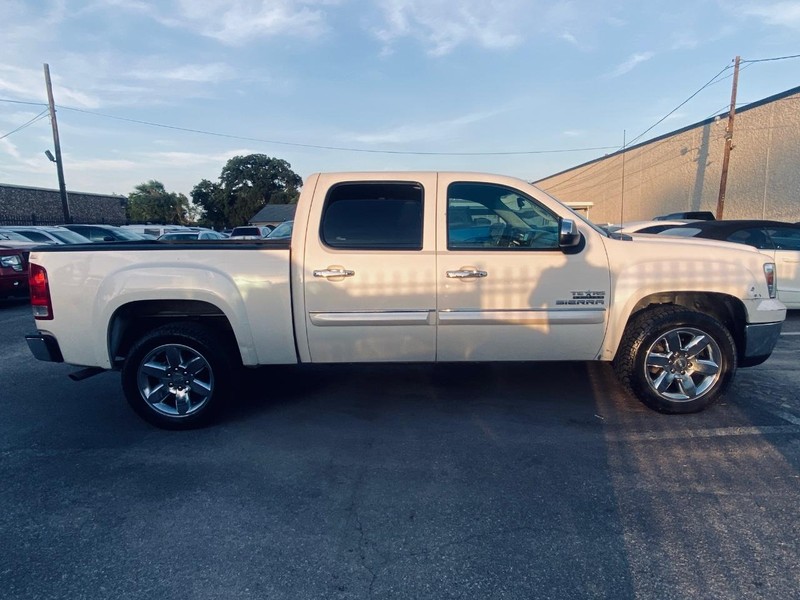 GMC Sierra 1500 Vehicle Full-screen Gallery Image 08