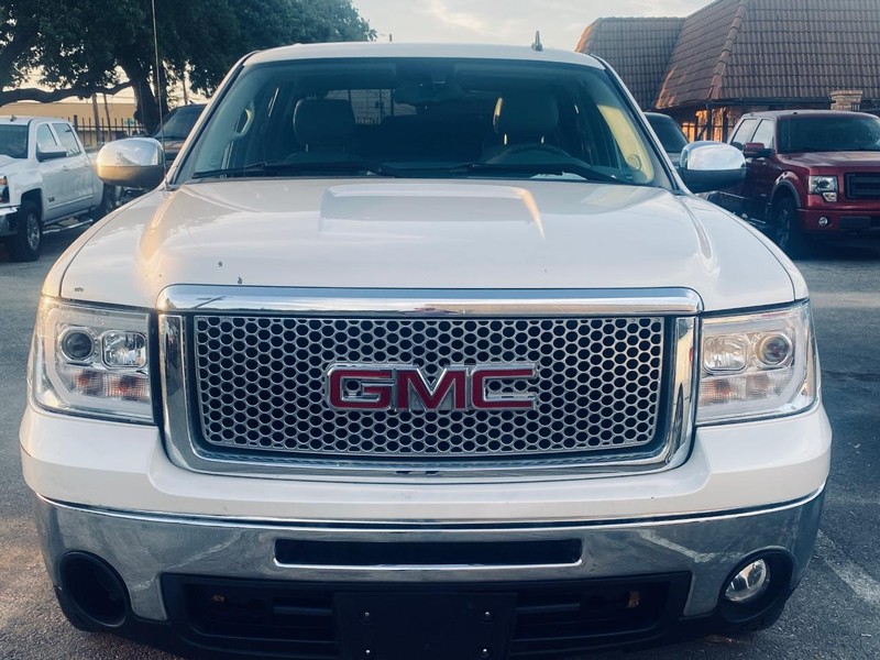 GMC Sierra 1500 Vehicle Full-screen Gallery Image 11