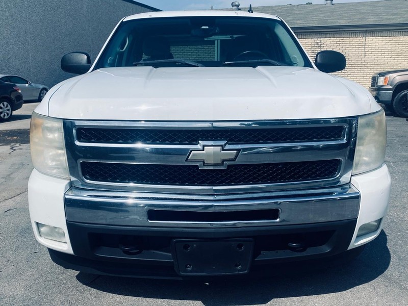 Chevrolet Silverado 1500 Vehicle Full-screen Gallery Image 09