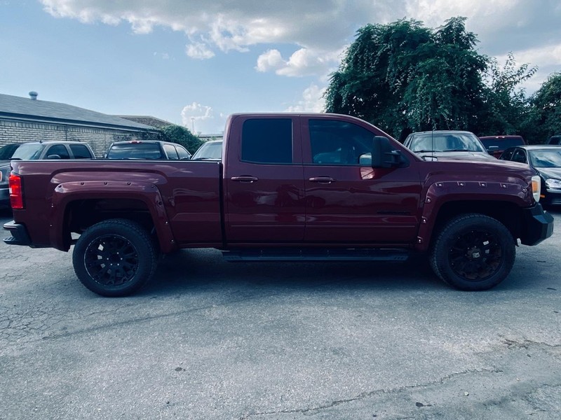 GMC Sierra 1500 Vehicle Full-screen Gallery Image 07