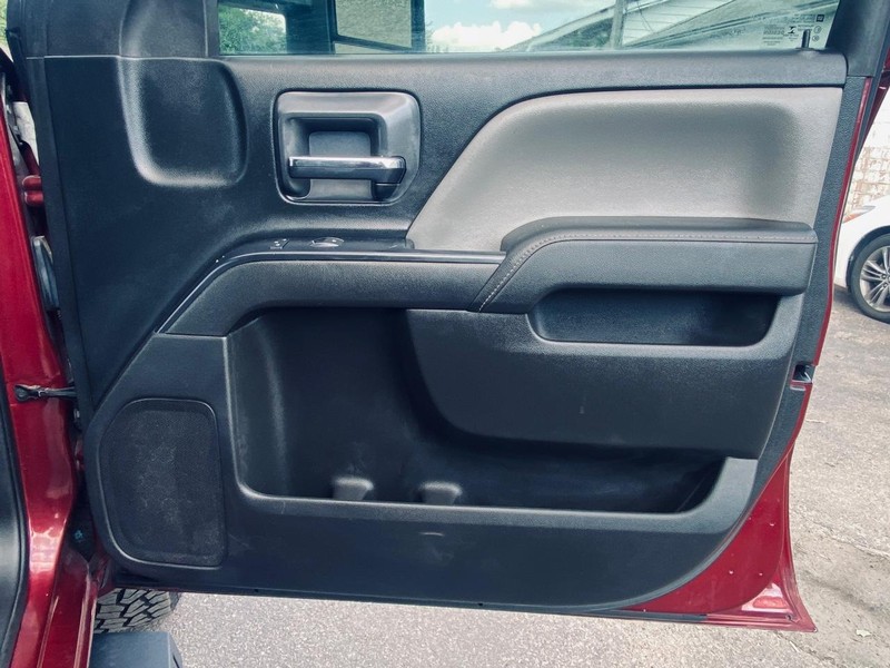 GMC Sierra 1500 Vehicle Full-screen Gallery Image 21