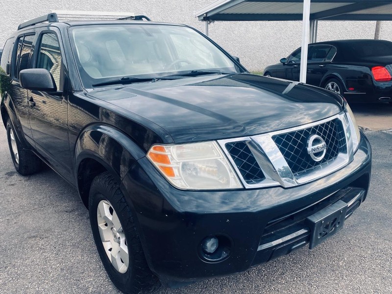 Nissan Pathfinder Vehicle Full-screen Gallery Image 08