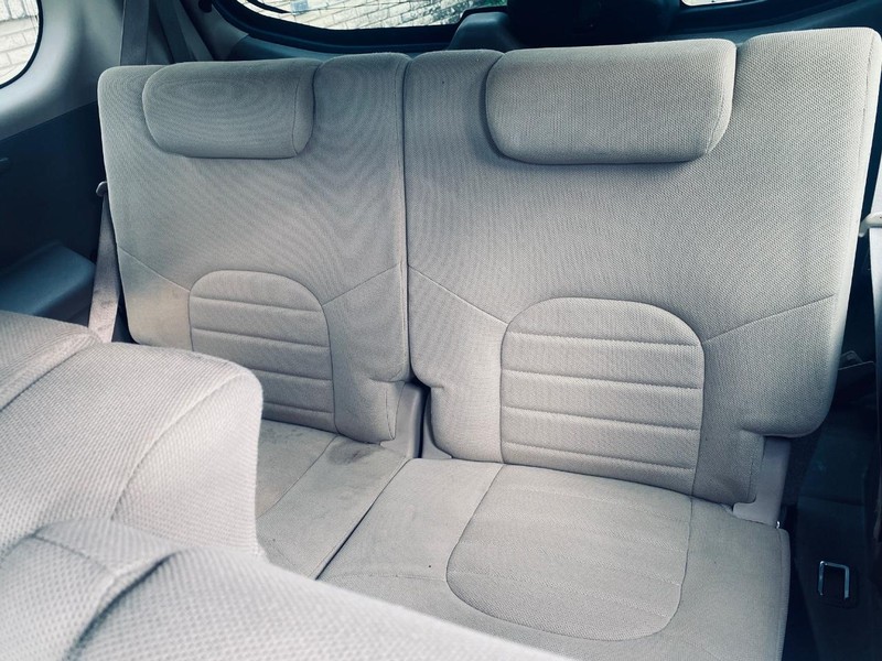 Nissan Pathfinder Vehicle Full-screen Gallery Image 16