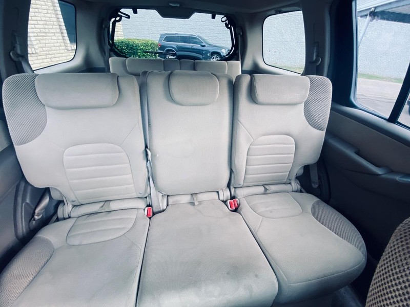 Nissan Pathfinder Vehicle Full-screen Gallery Image 23