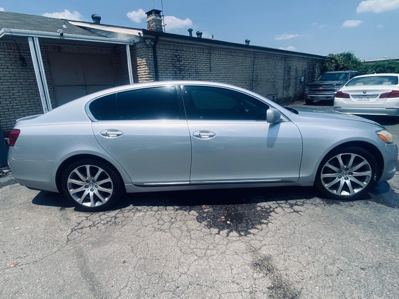 Lexus GS 430 Vehicle Full-screen Gallery Image 07