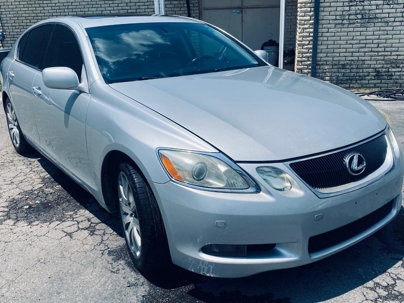 Lexus GS 430 Vehicle Full-screen Gallery Image 08