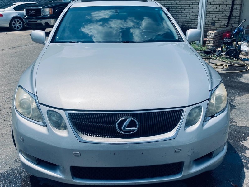 Lexus GS 430 Vehicle Full-screen Gallery Image 09