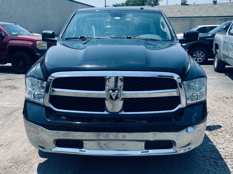 Ram 1500 Vehicle Full-screen Gallery Image 09
