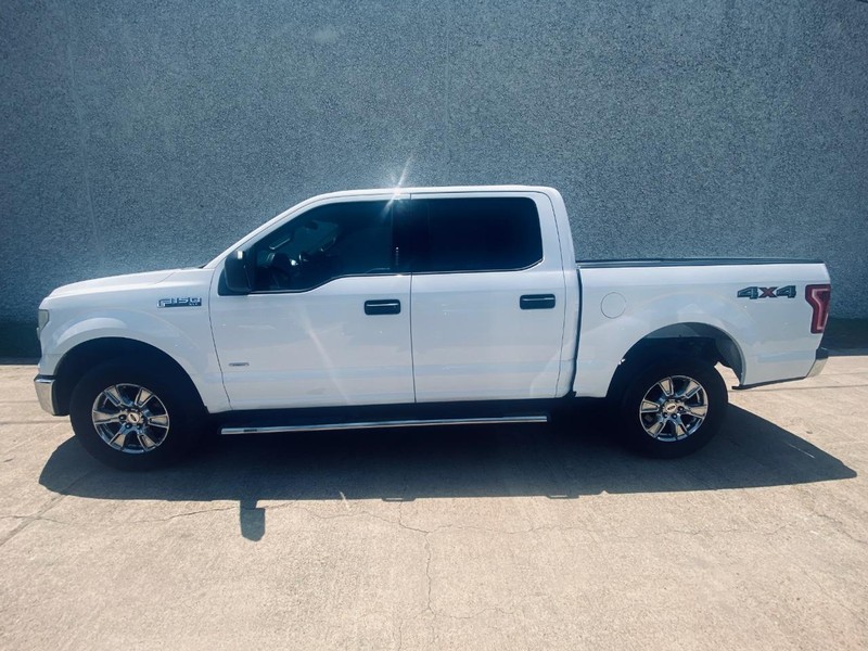 Ford F-150 Vehicle Full-screen Gallery Image 02