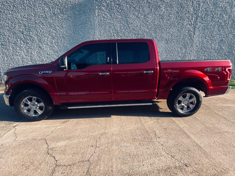 Ford F-150 Vehicle Full-screen Gallery Image 02