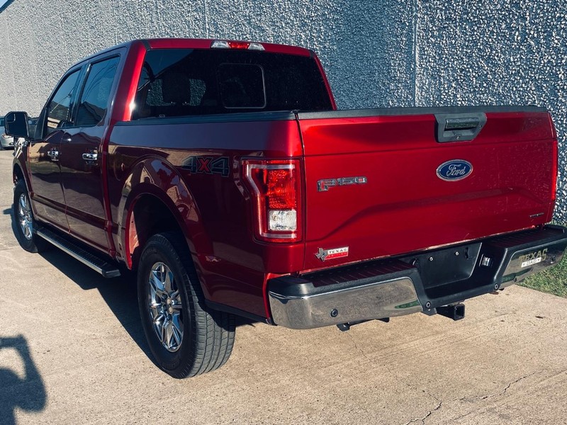 Ford F-150 Vehicle Full-screen Gallery Image 03