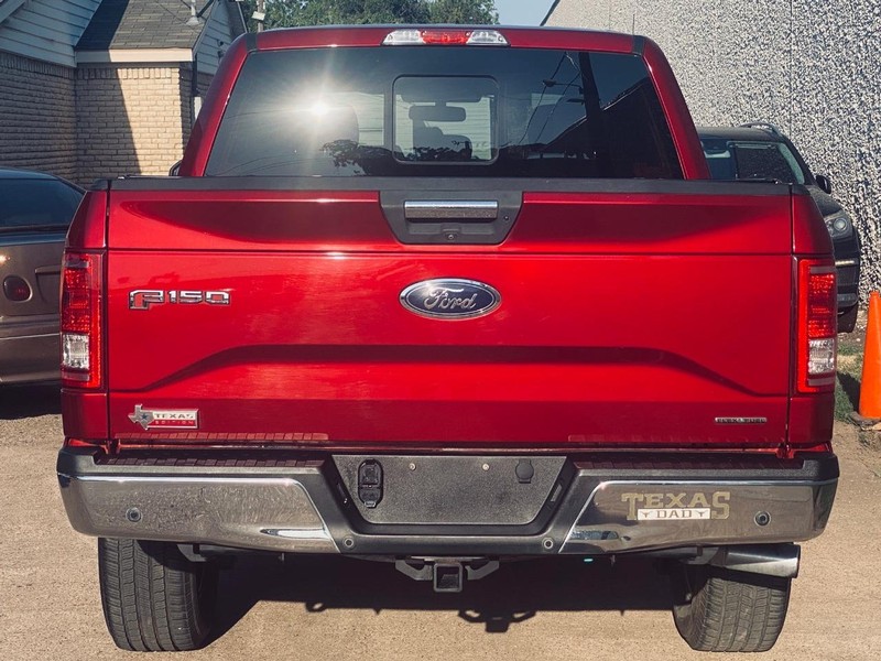 Ford F-150 Vehicle Full-screen Gallery Image 04