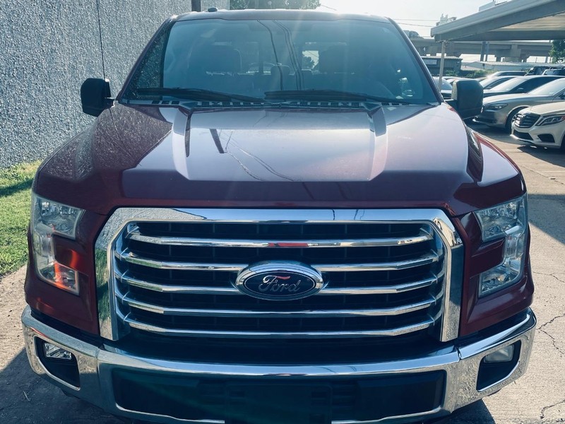 Ford F-150 Vehicle Full-screen Gallery Image 09