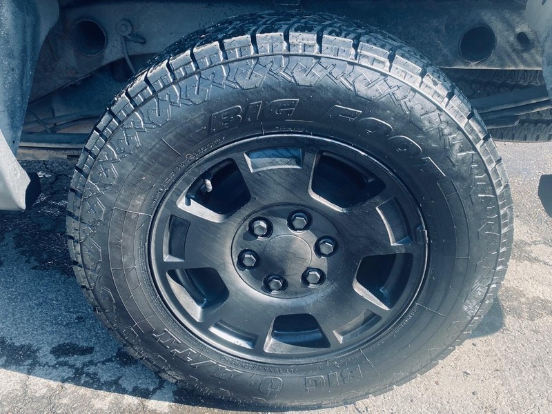 Chevrolet Silverado 1500 Vehicle Full-screen Gallery Image 23