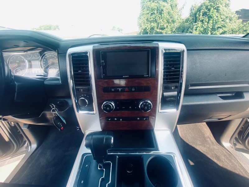 Ram 1500 Vehicle Full-screen Gallery Image 23