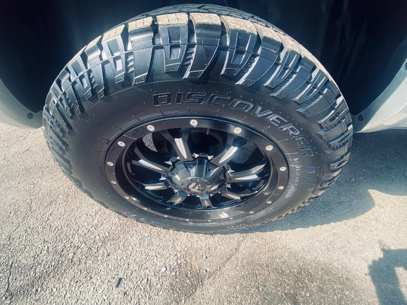 Ram 1500 Vehicle Full-screen Gallery Image 25