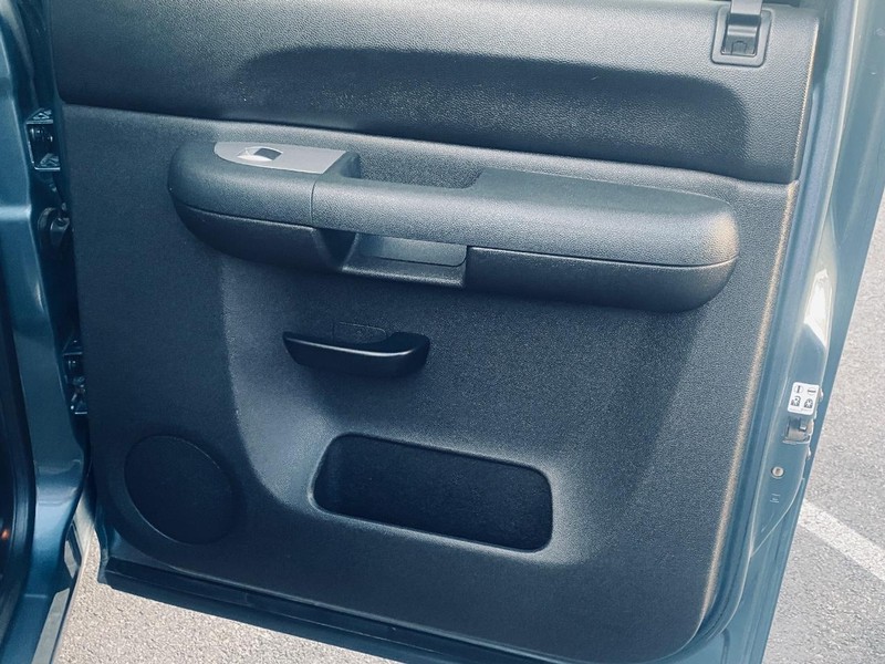 GMC Sierra 1500 Vehicle Full-screen Gallery Image 19