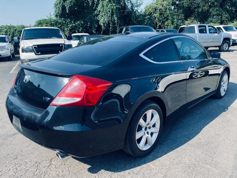 Honda Accord Coupe Vehicle Full-screen Gallery Image 04