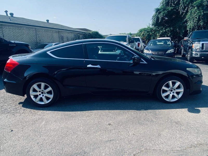 Honda Accord Coupe Vehicle Full-screen Gallery Image 06