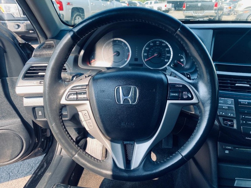 Honda Accord Coupe Vehicle Full-screen Gallery Image 16