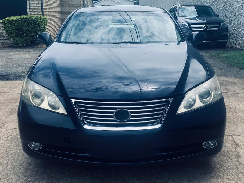 Lexus ES 350 Vehicle Full-screen Gallery Image 08