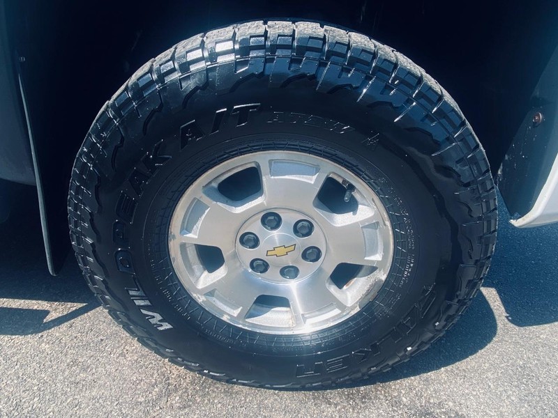 Chevrolet Silverado 1500 Vehicle Full-screen Gallery Image 22