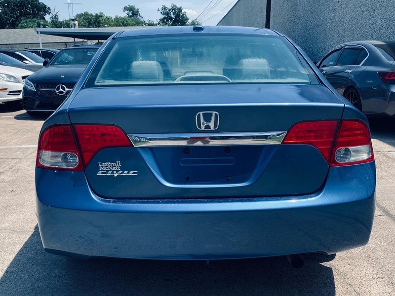 Honda Civic Sedan Vehicle Full-screen Gallery Image 04