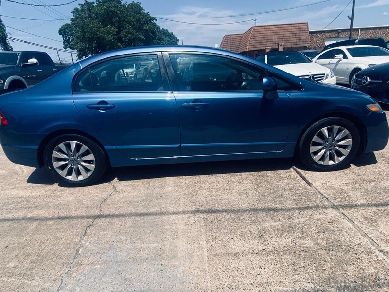 Honda Civic Sedan Vehicle Full-screen Gallery Image 07
