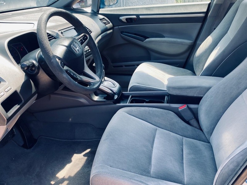 Honda Civic Sedan Vehicle Full-screen Gallery Image 12