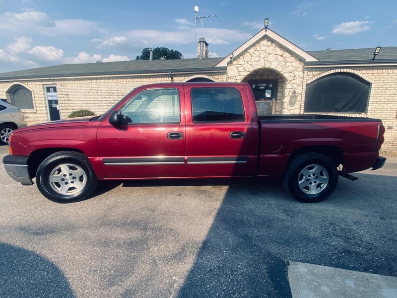 Chevrolet Silverado 1500 Vehicle Full-screen Gallery Image 02