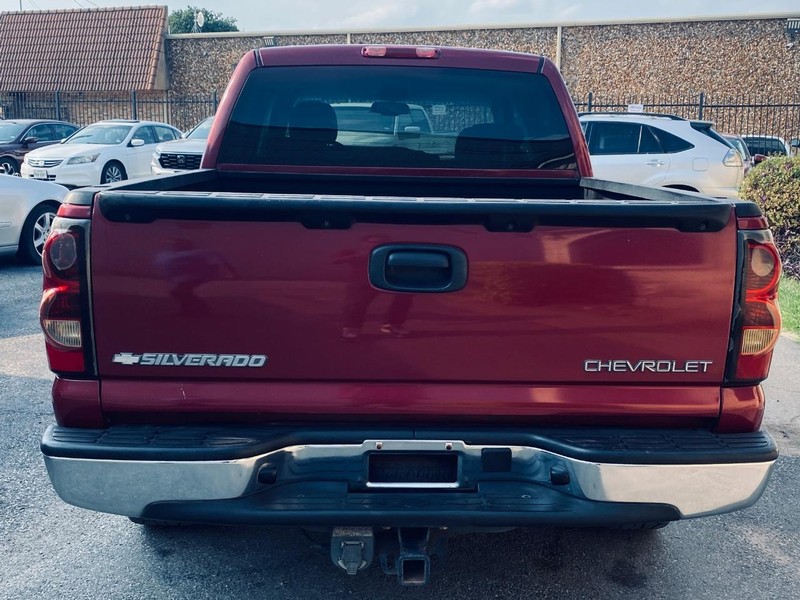 Chevrolet Silverado 1500 Vehicle Full-screen Gallery Image 04
