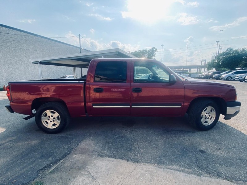 Chevrolet Silverado 1500 Vehicle Full-screen Gallery Image 07
