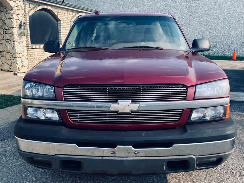 Chevrolet Silverado 1500 Vehicle Full-screen Gallery Image 09