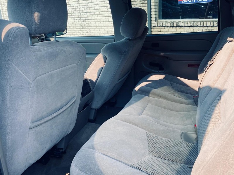 Chevrolet Silverado 1500 Vehicle Full-screen Gallery Image 14
