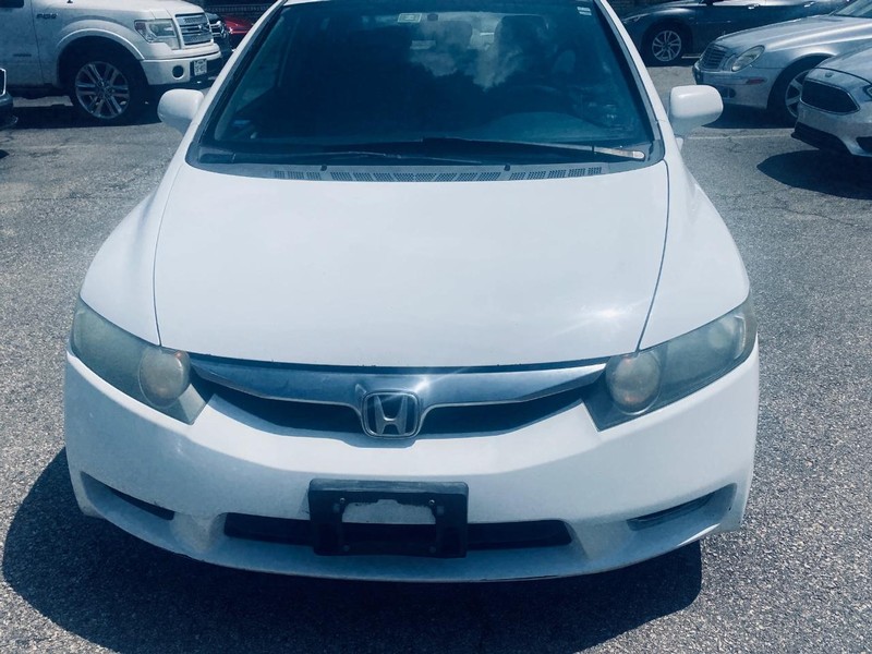 Honda Civic Sedan Vehicle Full-screen Gallery Image 08