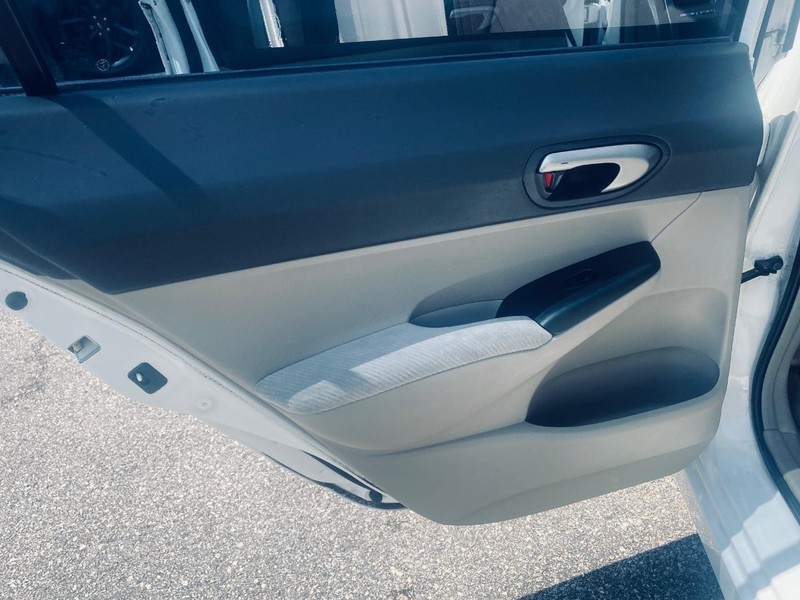 Honda Civic Sedan Vehicle Full-screen Gallery Image 12