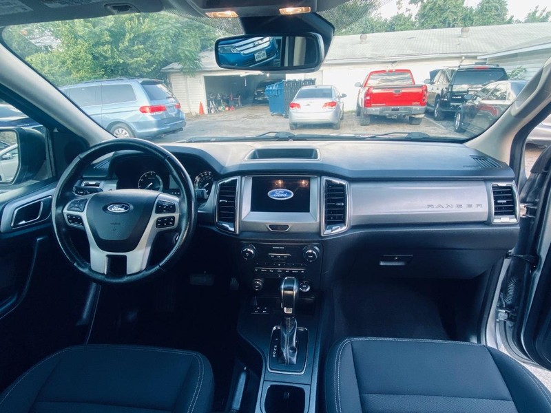 Ford Ranger Vehicle Full-screen Gallery Image 18