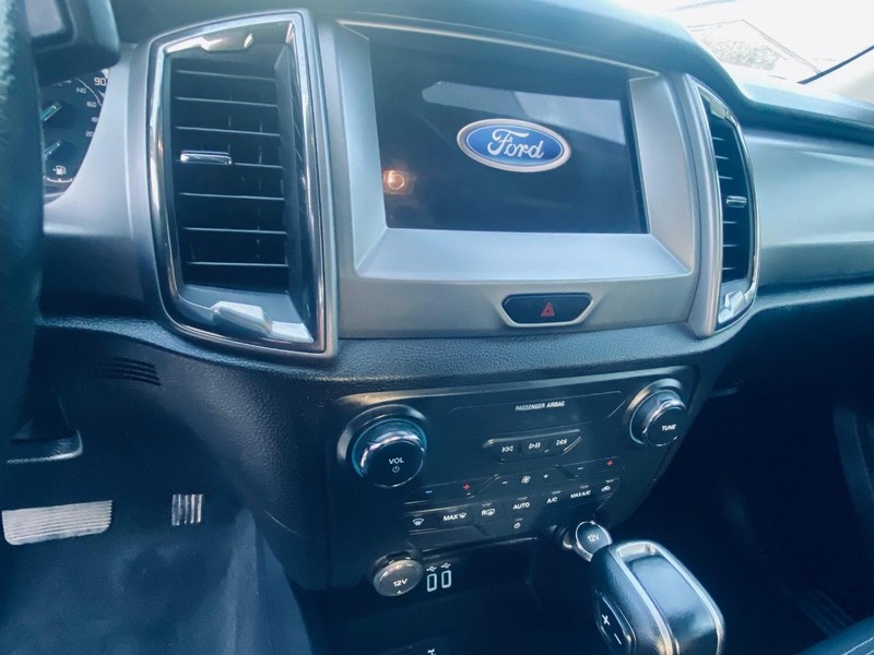 Ford Ranger Vehicle Full-screen Gallery Image 22