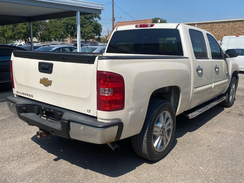 Chevrolet Silverado 1500 Vehicle Full-screen Gallery Image 06