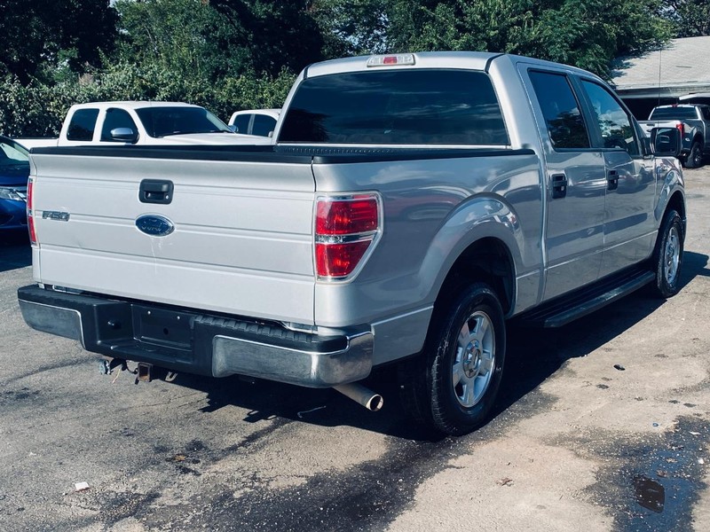 Ford F-150 Vehicle Full-screen Gallery Image 06