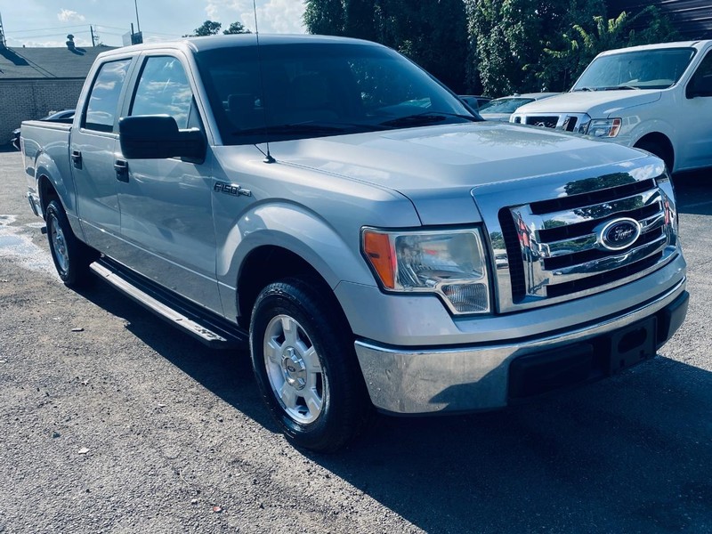 Ford F-150 Vehicle Full-screen Gallery Image 08