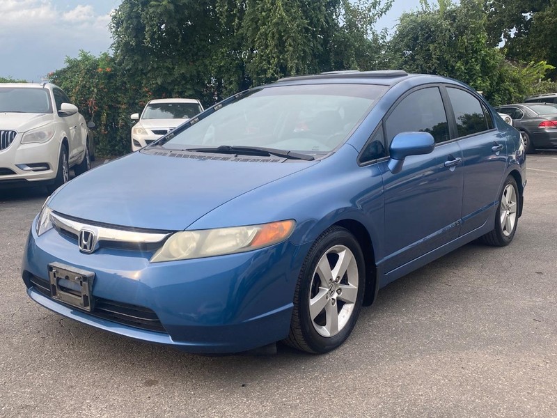 Honda Civic Sedan Vehicle Full-screen Gallery Image 02