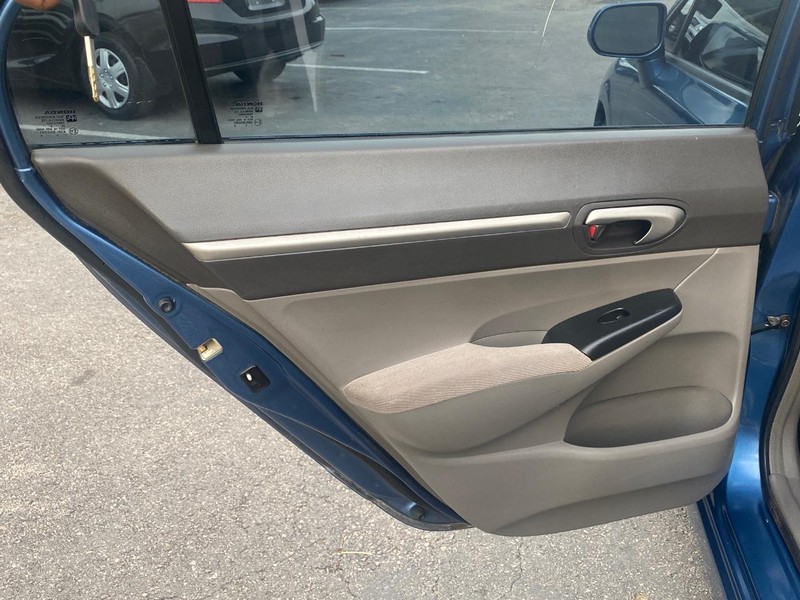Honda Civic Sedan Vehicle Full-screen Gallery Image 14