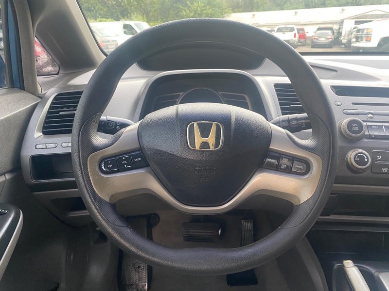 Honda Civic Sedan Vehicle Full-screen Gallery Image 19